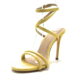Olivia Jaymes Jones -Shoe Store Olivia Jaymes Jones Yellow 3
